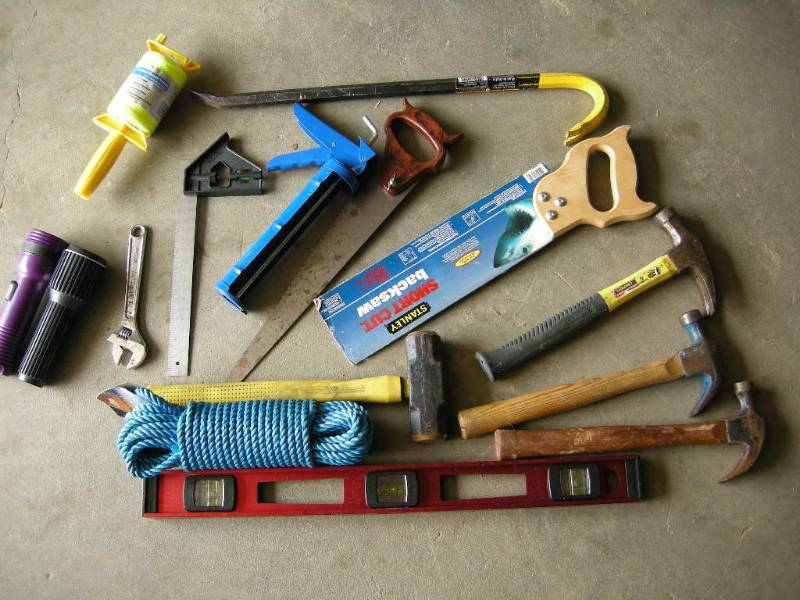 lot 84 image: Shop Tools