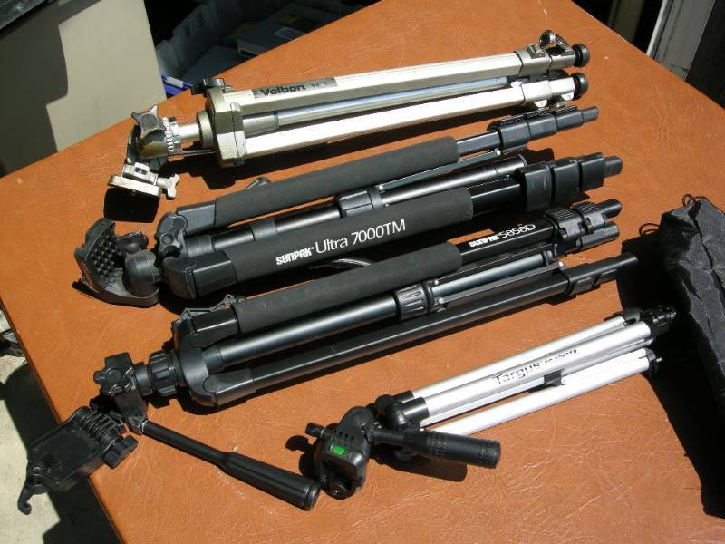 lot 90 image: Camera Tri-Pods