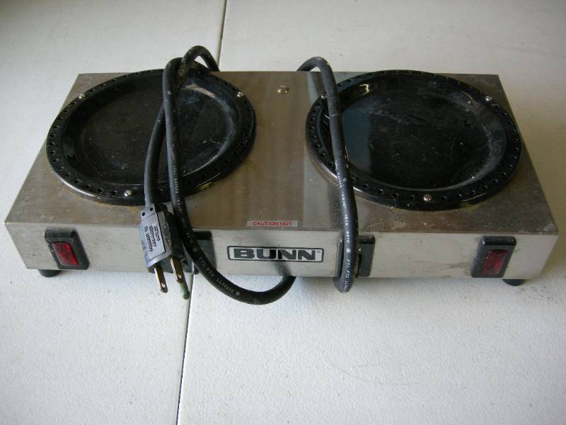lot 95 image: Bunn Warmer