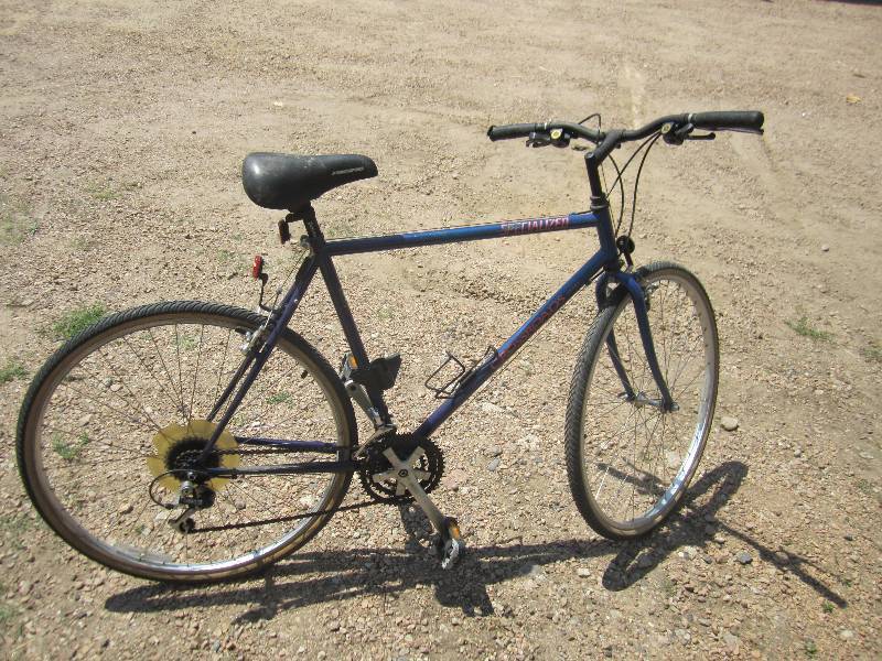 lot 41 image: Specialized crossroads bike...