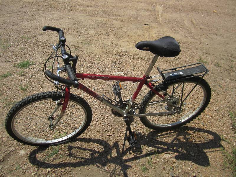 lot 42 image: Ground Force mountain bike...
