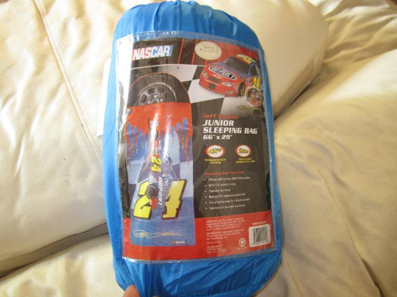 lot 71 image: NASCAR Sleeping bag...