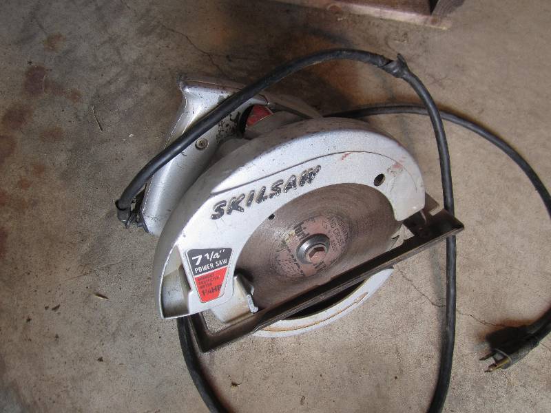 lot 87 image: Skill Saw...