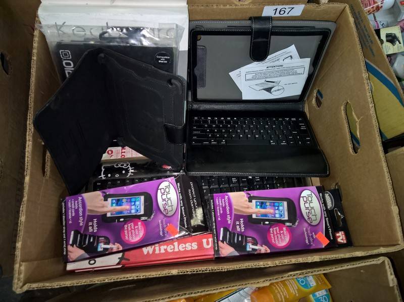 lot 167 image: Lot of cases and keyboards for elec...