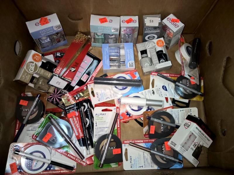 lot 173 image: Wholesale   Retail lot of cosmetic...