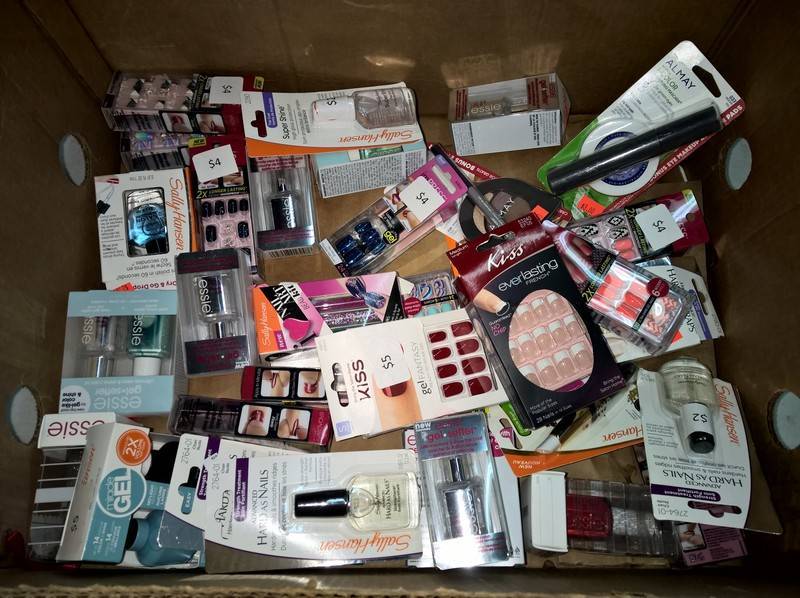lot 175 image: Wholesale  Retail lot of cosmetics...
