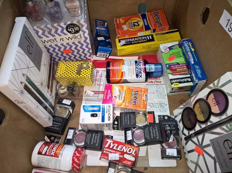 lot 193 image: Lot of medicine and healthcare item...
