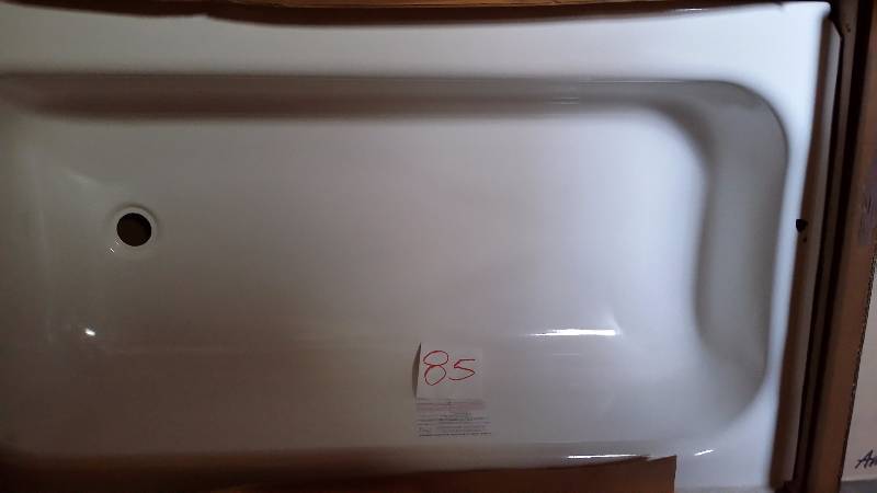 Bathtub made by Bootz