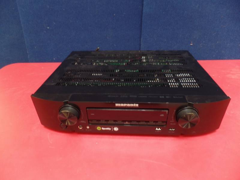 lot 907 image: Marantz Receiver