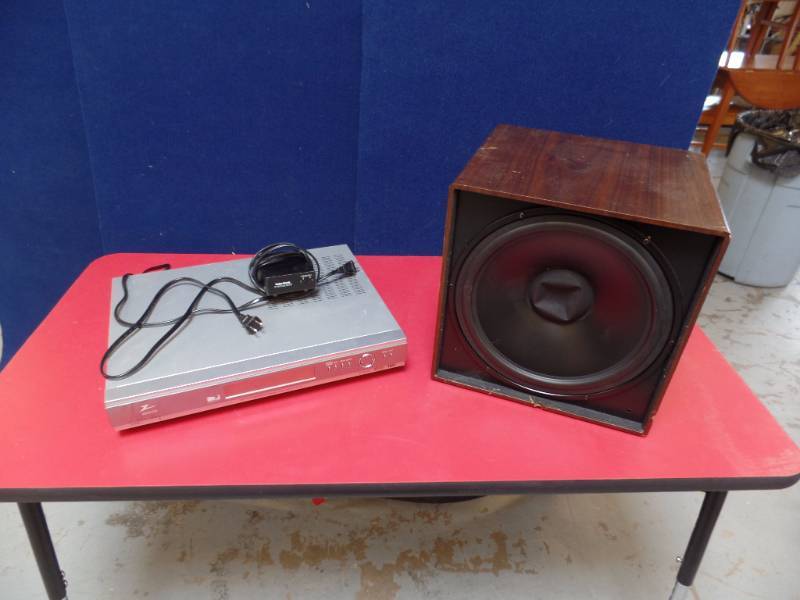 lot 909 image: Electronics Parts