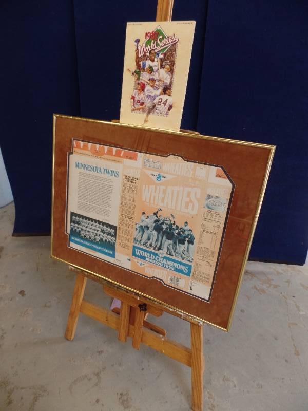 lot 936 image: Twins World Series Memorabilia