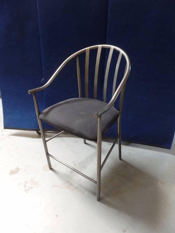 lot 954 image: Counter Stool