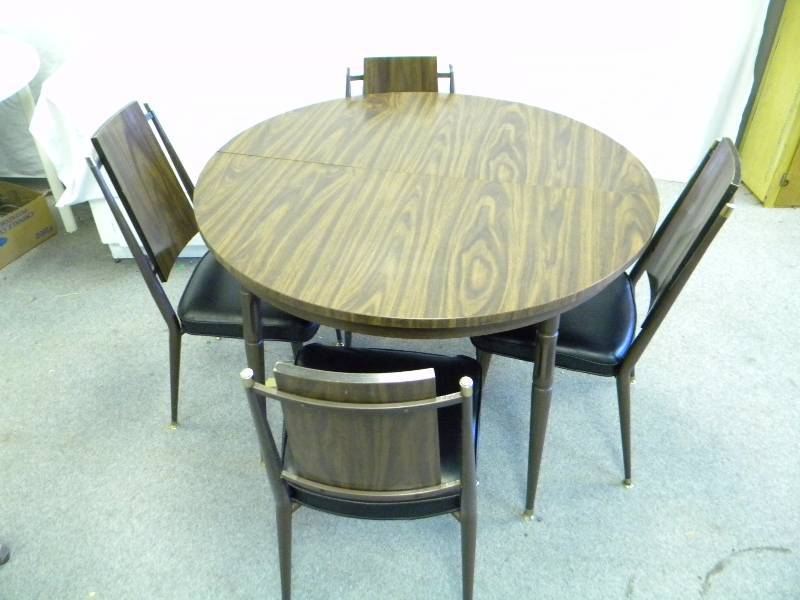 Kitchen Table and Chairs