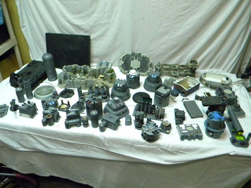 Space Age Replica Lot