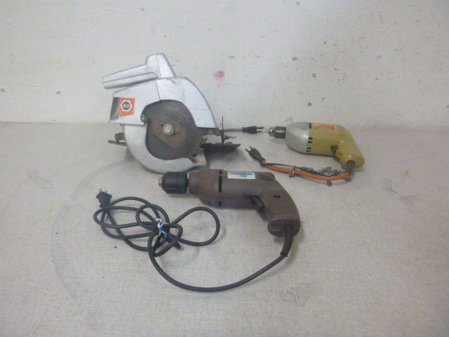 2 Electric Drills and Circular Saw