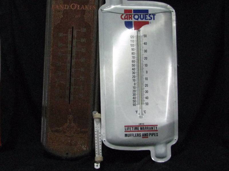 lot 32 image: Advertising Thermometors