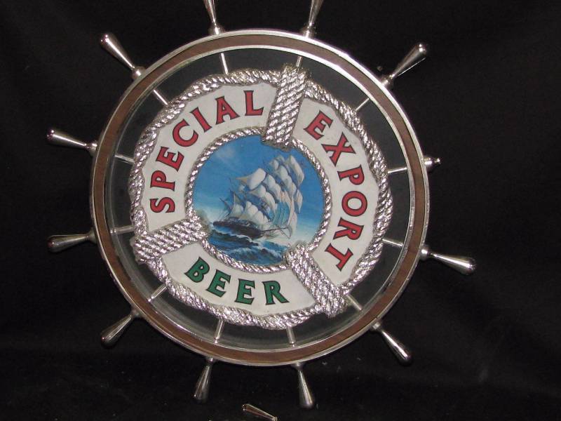 lot 34 image: Special Export Light & Skillsaw Blade clock