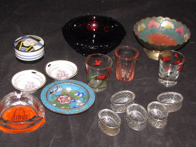 lot 38 image: Glassware Lot