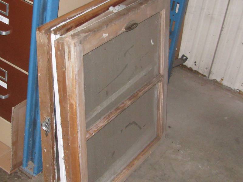 lot 68 image: Windows