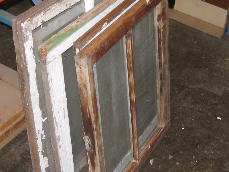 lot 70 image: Windows
