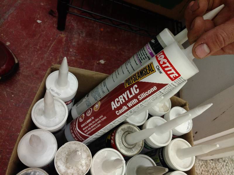 AdhesiveCaulkSealant Lot