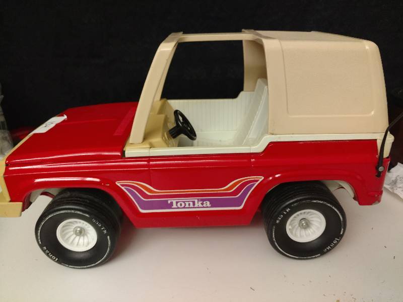 Vintage Tonka Jeep