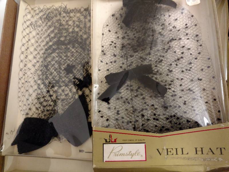 Vintage Gloves & Veil Lot
