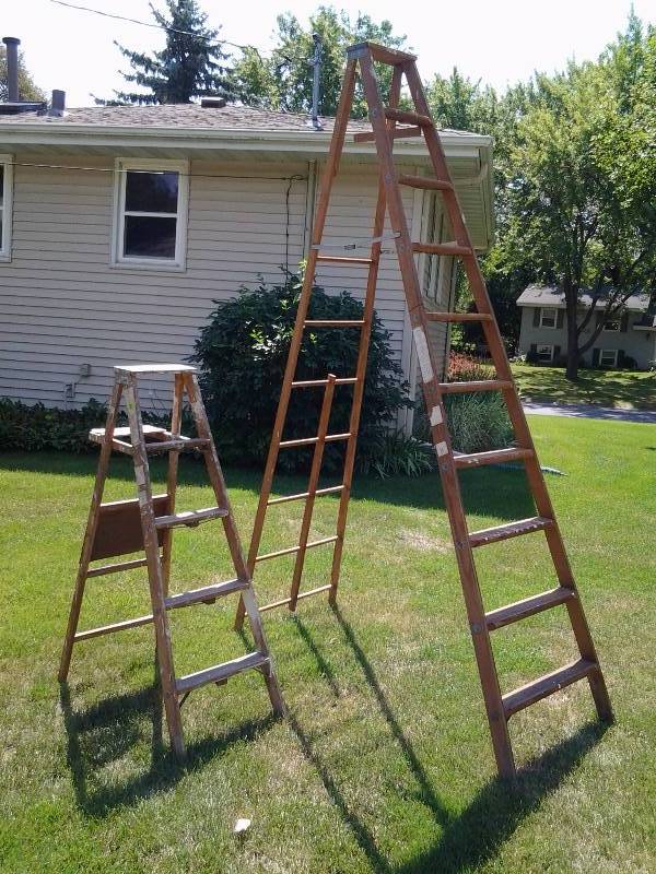 lot 18 image: 2-Wood A Ladders (10 Foot & 5 Foot)