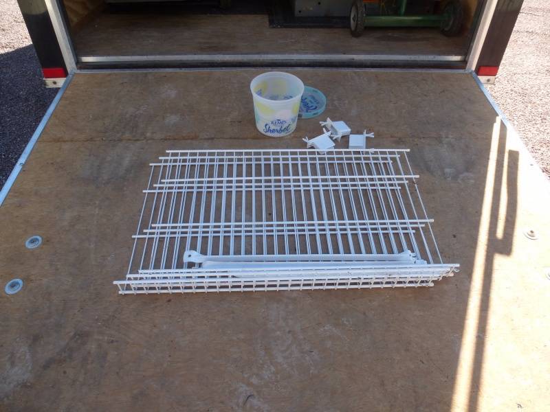 Wire shelf unit