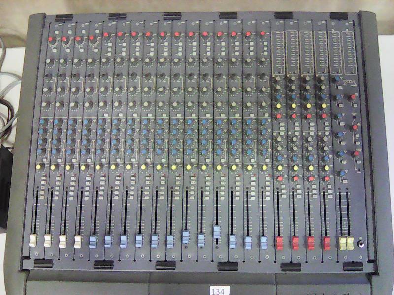 lot 2 image: Souncraft Audio Console