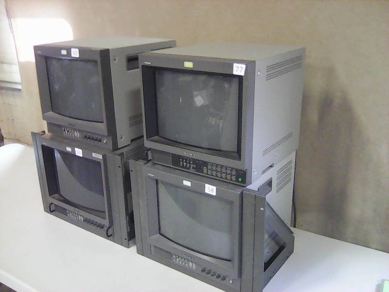 lot 24 image: (4) Sony 13 Video Monitors