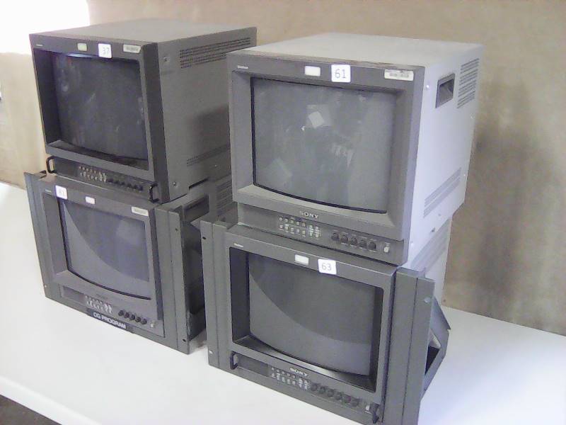 lot 25 image: (4) Sony 13 Video Monitors