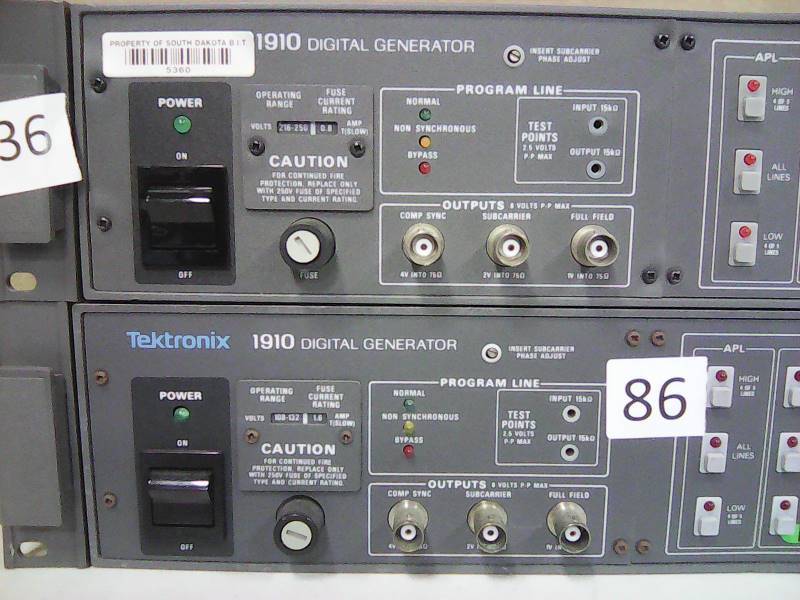 lot 41 image: (2) Tektronics Digital Generators