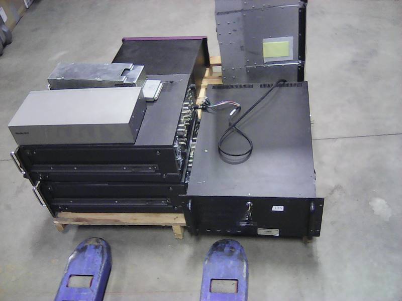 lot 68 image: Pallet of non working components for parts