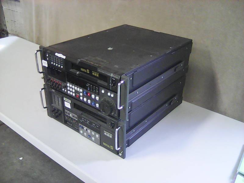 lot 16 image: (2) JVC Digital Video Recorders
