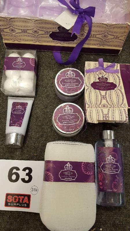 lot 63 image: Lavender Bath Set