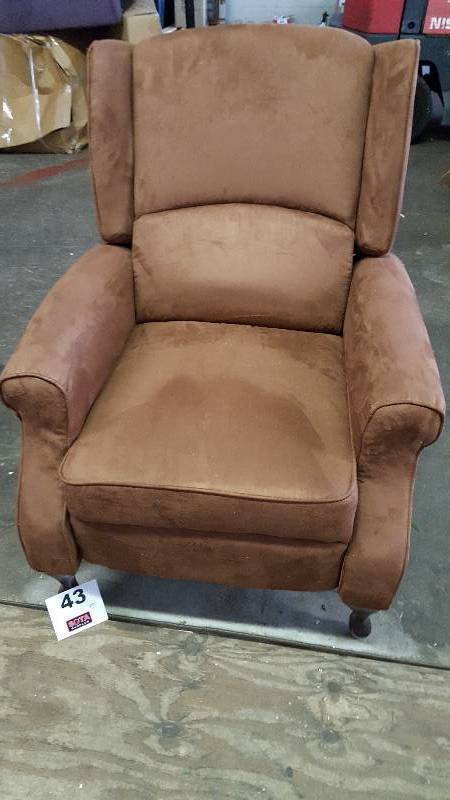 lot 43 image: Microfiber Wingback Recliner