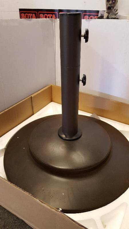 lot 41 image: Umbrella Stand
