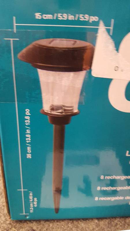 lot 113 image: Smart Yard LED SOLAR Pathway Lights 8 pk