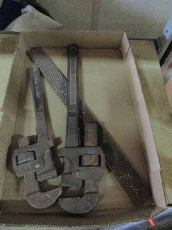 2 Antique pipe wrenches and file