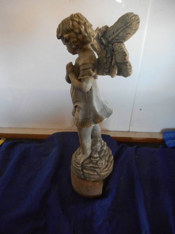 ANGEL LAWN ORNAMENT