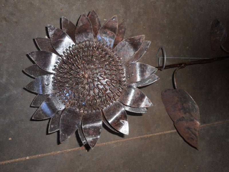 all metal sunflower yard ornament