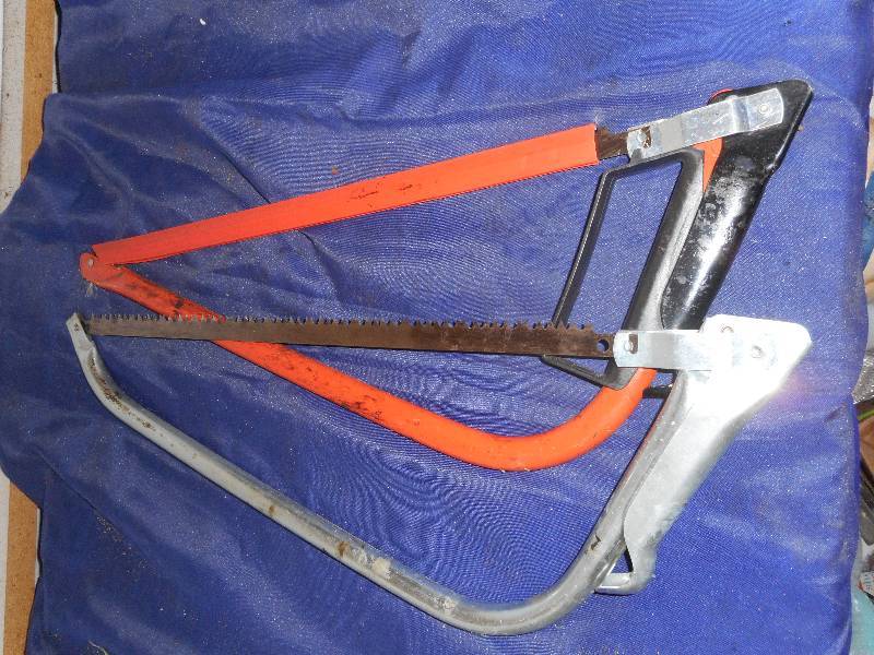 2 metal bow saws