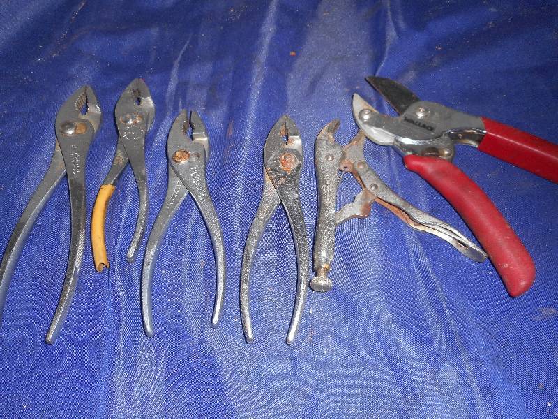 pliers ., monkey gripp,snippers