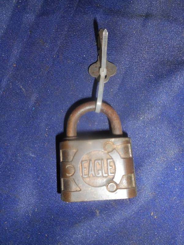 ANTIQUE EAGLE PADDLE LOCK