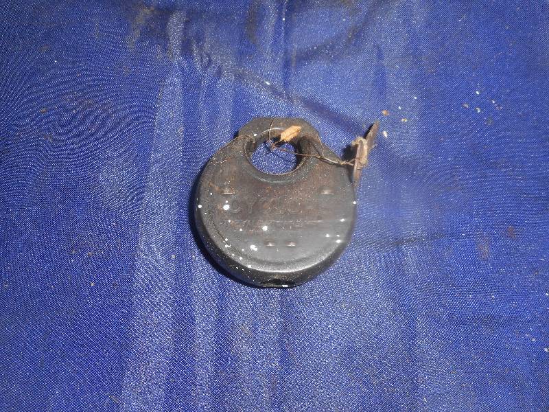 ANTIQUE CYCLOPES LOCK AND KEY