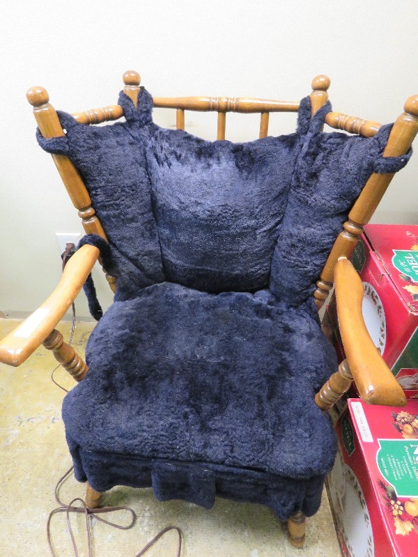 lot 68 image: Chair