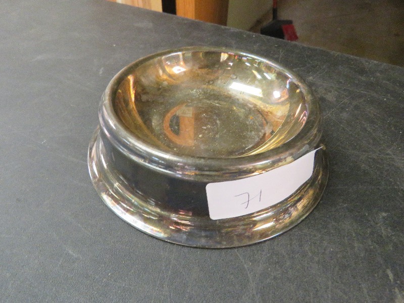 lot 71 image: Silver Plated Dog Dish