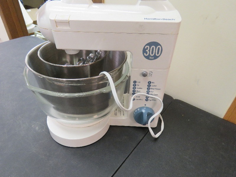 lot 85 image: Kitchen Mixer