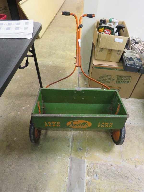 lot 107 image: Seed Spreader